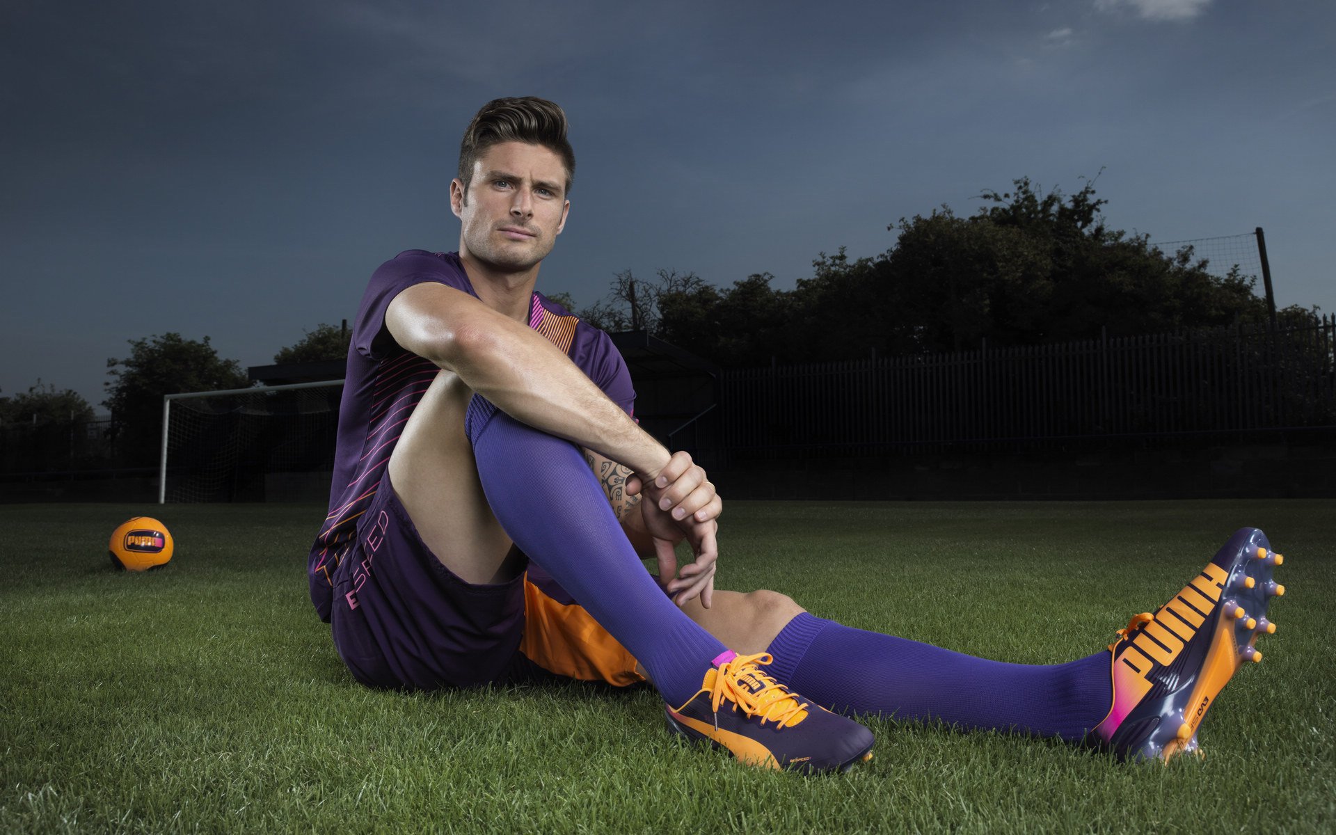 曼联官方账号发文感谢球迷陪伴，曼联官方球迷会